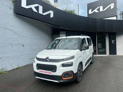 Usado Citroën Berlingo Shine 102 CV (75 kW) 2020 Blanco Monovolumen