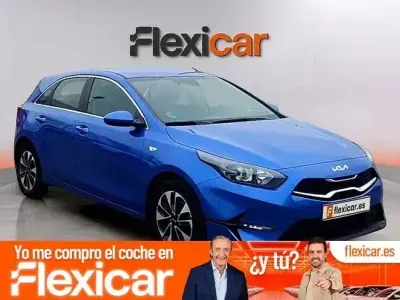Usado Kia Ceed 100 CV (73 kW) 2024 Azul Utilitario