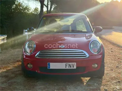 Usado Mini Cooper 120 CV (88 kW) 2007 Rojo Utilitario