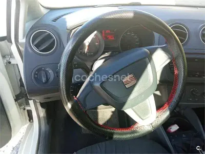 Usado Seat Ibiza ST Reference 90 CV (66 kW) 2011 Blanco Familiar
