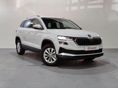Usado Skoda Karoq Ambition 150 CV (110 kW) 2023 Blanco SUV