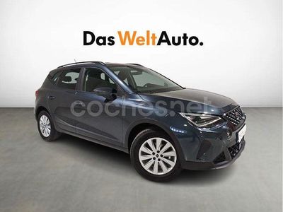 Usado Seat Arona Style 115 CV (84 kW) 2024 Gris / plata SUV