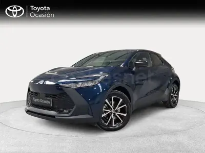 Begagnad Toyota C-HR