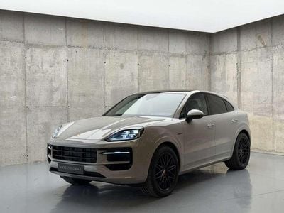Gris Usado 2025 Porsche Cayenne Black Edition SUV | 132.900 €