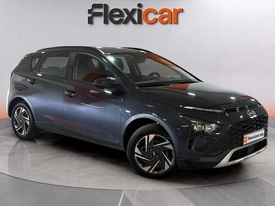 Usado Hyundai Bayon 101 CV (74 kW) 2022 Gris SUV