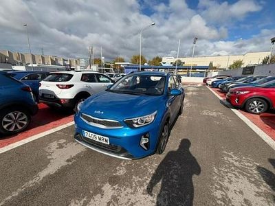 Azul Usado 2024 Kia Stonic SUV | 16.090 € (Buen precio)