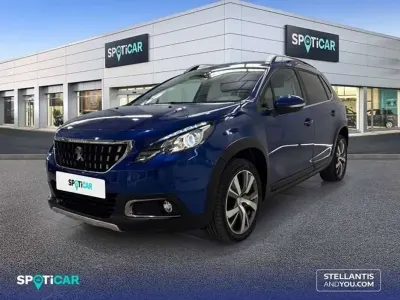 Usado Peugeot 2008 Allure 110 CV (80 kW) 2019 Azul SUV