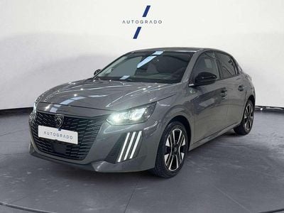 Usado Peugeot 208 Allure 100 CV (73 kW) 2025 Gris Utilitario