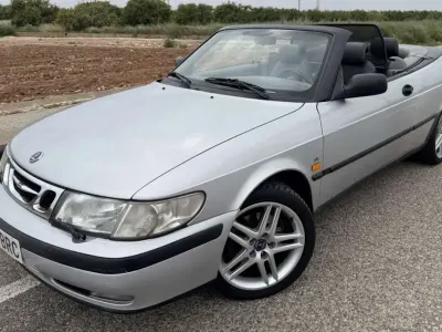 Usado Saab 9-3 150 CV (110 kW) 1998 Plateado Descapotable