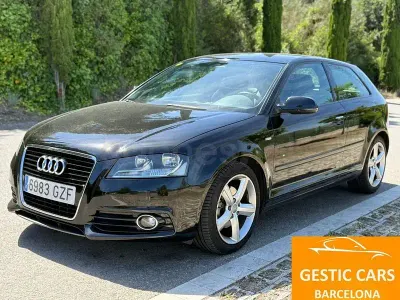 Usado Audi A3 Ambition 160 CV (117 kW) 2010 Negro Utilitario