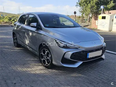 Usado MG MG3 Luxury 195 CV (143 kW) 2024 Gris / plata Utilitario