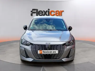Usado Peugeot 208 Allure 101 CV (74 kW) 2025 Gris Utilitario