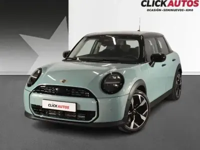 Usado Mini Cooper Classic 114 kW (156 CV) 2025 Rojo Utilitario
