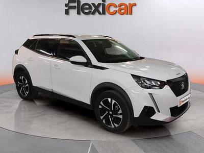 Usado Peugeot 2008 Allure 131 CV (96 kW) 2021 Blanco SUV