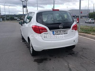 Usado Opel Meriva Selective 110 CV (80 kW) 2012 Blanco Monovolumen