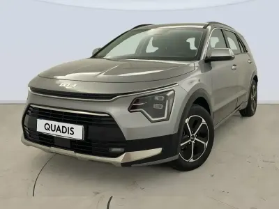 Usado Kia Niro 129 CV (94 kW) 2025 Gris SUV