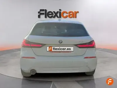 Usado BMW 118 136 CV (100 kW) 2022 Blanco Utilitario