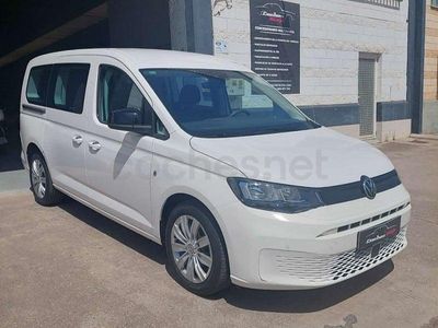 Usado VW Caddy Beach 102 CV (75 kW) 2021 Blanco Monovolumen