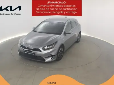 Begagnad Kia Ceed 100 HK (73 kW) 2025 Grå Halvkombi