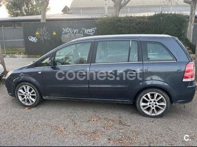 Usado Opel Zafira Cosmo 120 CV (88 kW) 2006 Azul Monovolumen