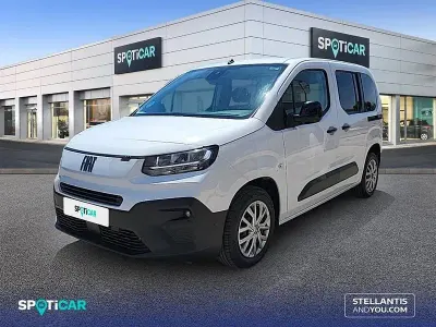Usado Fiat Doblò 100 CV (73 kW) 2025 Blanco Monovolumen