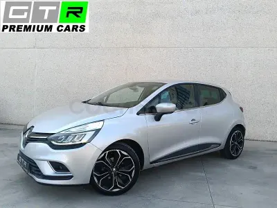 Usado Renault Clio IV Zen 90 CV (66 kW) 2018 Gris / plata Berlina
