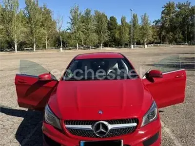 Käytetty Mercedes CLA200 AMG line 156 HP (114 kW) 2014 Punainen Sedan