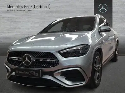 Usado Mercedes GLA200 150 CV (110 kW) 2025 Gris / plata SUV