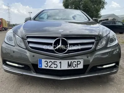 Usado Mercedes E220 Elegance 170 CV (125 kW) 2012 Beige Coupe