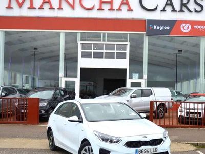 Usado Kia Ceed 101 CV (74 kW) 2021 Blanco Utilitario
