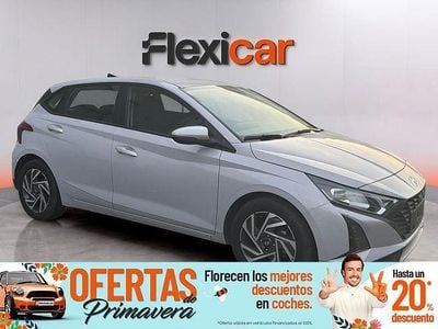 Usado Hyundai i20 84 CV (61 kW) 2024 Gris Utilitario