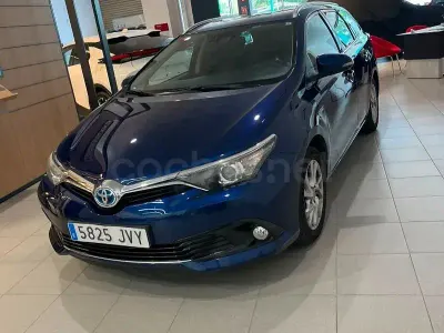 Usado Toyota Auris Hybrid
