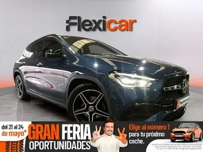 Usado Mercedes GLA200 150 CV (110 kW) 2020 Azul SUV