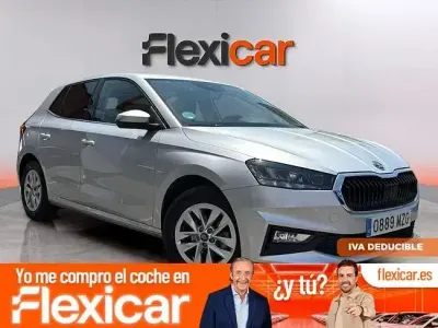 Usado Skoda Fabia Selection 95 CV (69 kW) 2025 Gris Utilitario