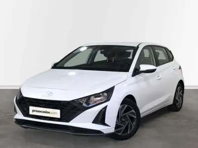 Usado Hyundai i20 84 CV (61 kW) 2024 Blanco Utilitario