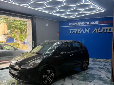 Käytetty Citroën C3 68 HP (50 kW) 2012 Musta Sedan