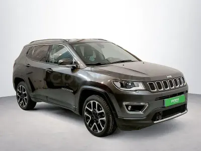 Usado Jeep Compass Limited 131 CV (96 kW) 2021 Gris SUV