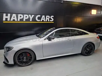 Usado Mercedes E220 194 CV (142 kW) 2017 Gris / plata Coupe