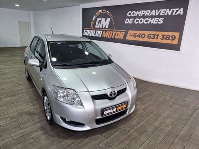 usado Toyota Auris 1.4 VVT-i