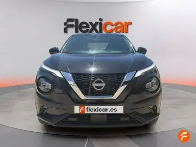 Usado Nissan Juke Acenta 114 HP (83 kW) 2024 Preto SUV