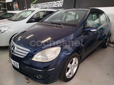 Usado Mercedes B200 140 CV (102 kW) 2007 Azul Monovolumen