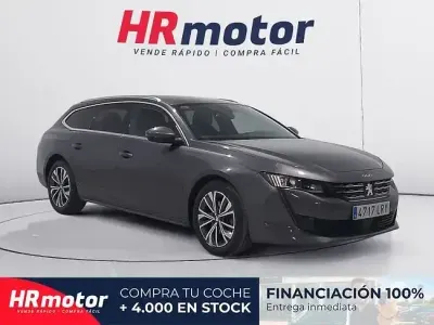 Usado Peugeot 508 Allure 130 CV (95 kW) 2021 Gris Familiar