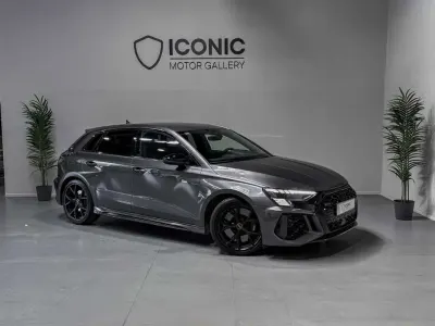 Usado Audi RS3 Sportback Performance 400 CV (294 kW) 2022 Gris Utilitario