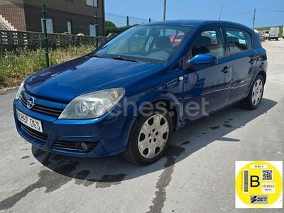 Azul Usado 2005 Opel Astra Essentia Berlina | 2999 € (Un poco caro)