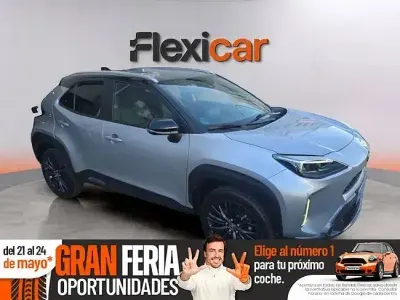 Używany Toyota Yaris Hybrid 116 KM (85 kW) 2022 Szary
