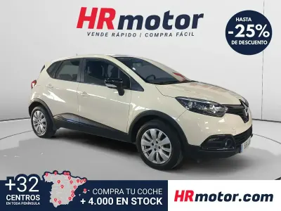 Usado Renault Captur Intens 90 HP (66 kW) 2015 Branco SUV