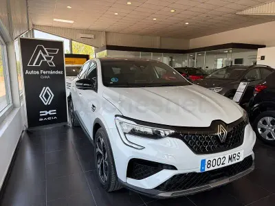 Usado Renault Arkana Techno 140 CV (102 kW) 2024 Blanco SUV