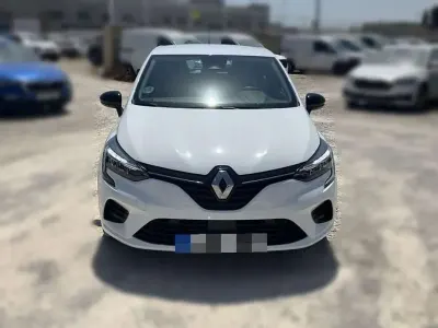 Usado Renault Clio Equilibre 101 CV (74 kW) 2023 Blanco Utilitario