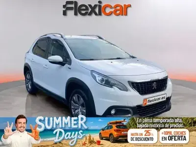 Usado Peugeot 2008 Active 100 CV (73 kW) 2019 Blanco SUV