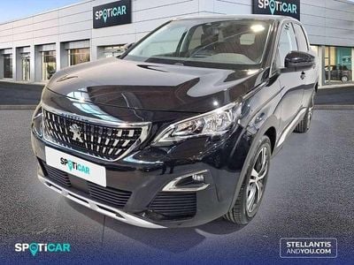 Usado Peugeot 3008 Allure 131 CV (96 kW) 2019 Negro Monovolumen